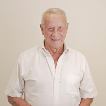Dr. Gerardo Bosssano